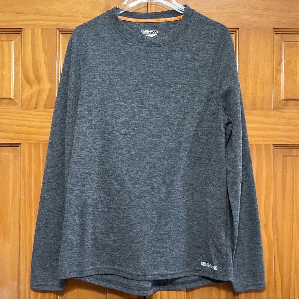 Omni Wool Gray Men’s Large Base Layer Shirt Size Large